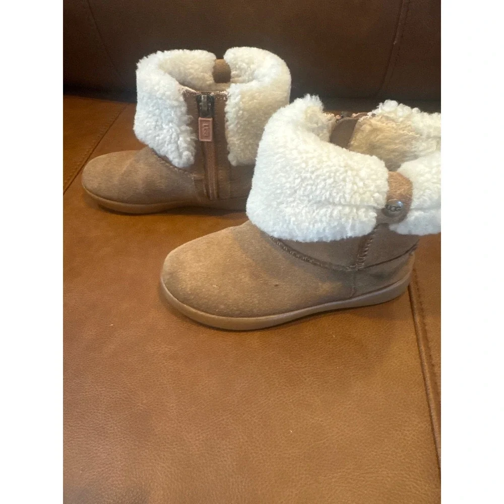 UGG 'Ramona' Girls Toddler Boots Chestnut Suede Sheepskin 1096089T